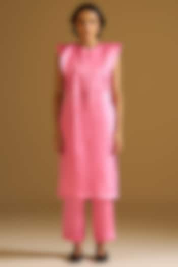 Candy Pink Silk Linen Resham Thread Embroidered Tunic Set by Sitaraa at Pernia's Pop Up Shop