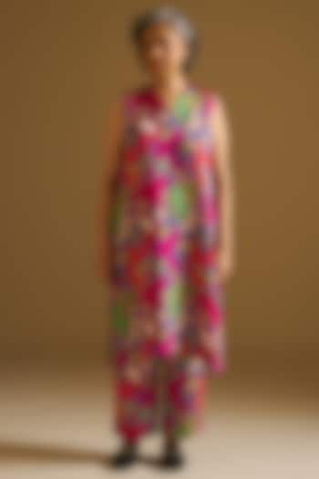 Multi-Colored Silk Linen Floral Digital Printed Kurta Set by Sitaraa at Pernia's Pop Up Shop