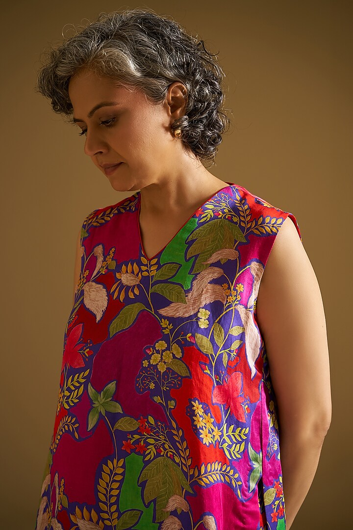 Multi-Colored Silk Linen Floral Digital Printed Kurta Set by Sitaraa at Pernia's Pop Up Shop