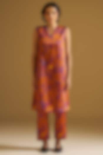 Rust Silk Linen Floral Printed & Beadwork Kurta Set by Sitaraa at Pernia's Pop Up Shop