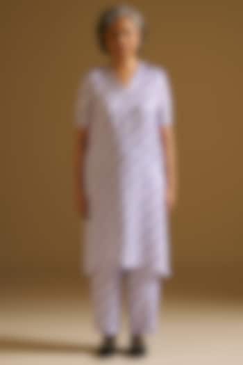 White Silk Linen Motif Printed Kurta Set by Sitaraa at Pernia's Pop Up Shop