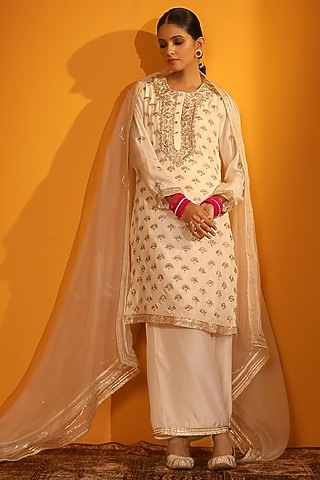 Ivory Habutai Silk Kurta Set by Sitaraa