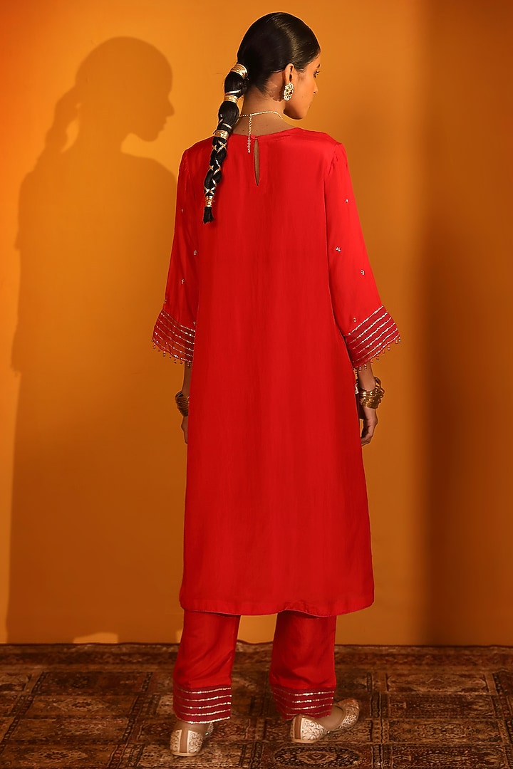 Red Chanderi SIlk Kurta Set by Sitaraa at Pernia's Pop Up Shop