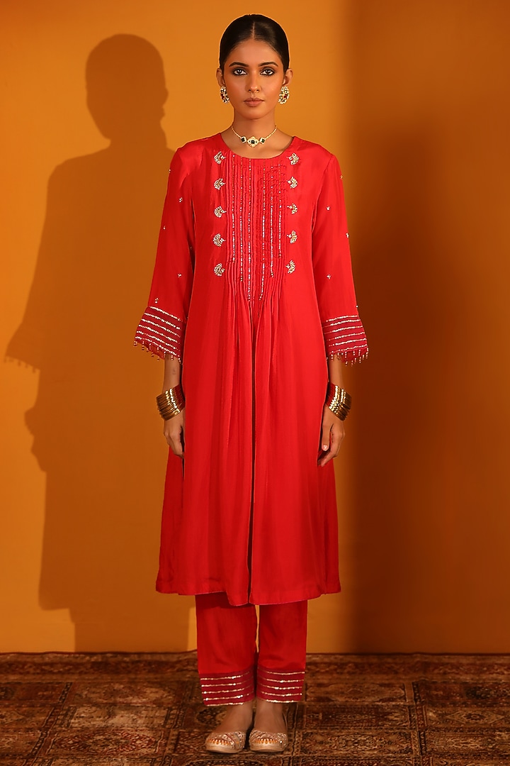 Red Chanderi SIlk Kurta Set by Sitaraa at Pernia's Pop Up Shop