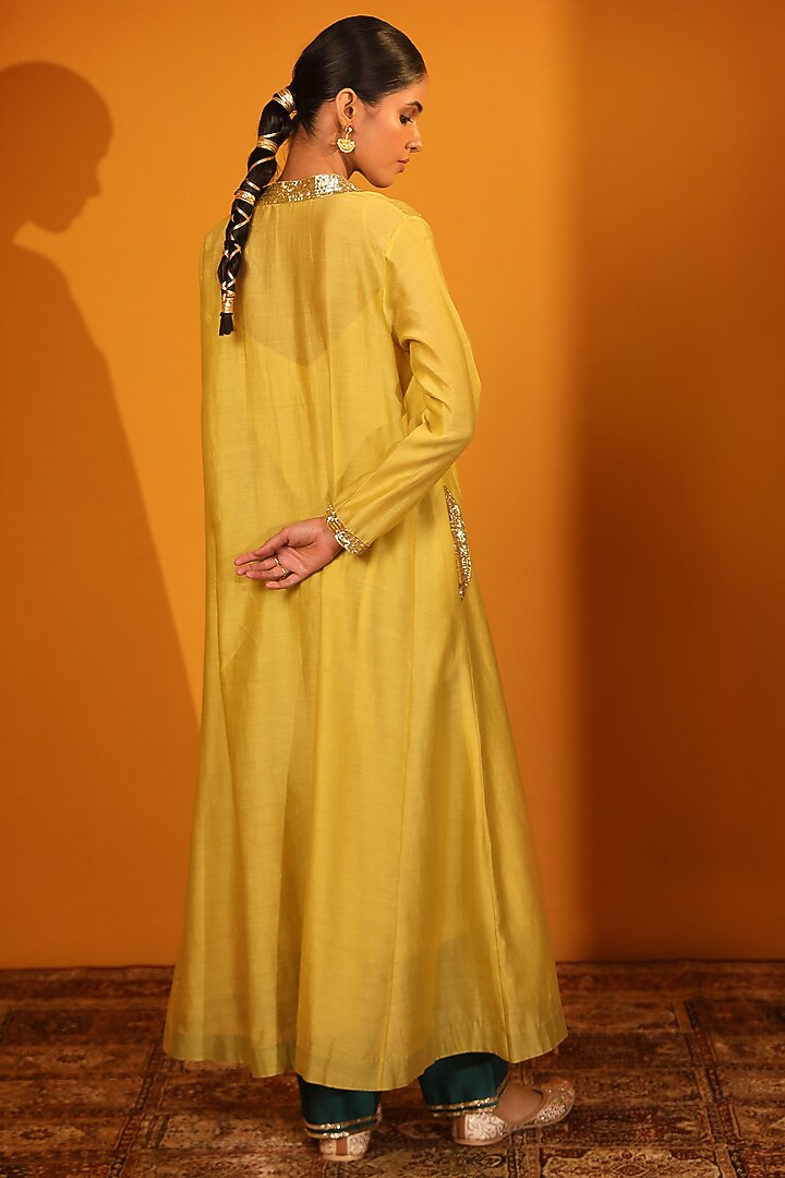 Yellow Chanderi Silk Kurta Set by Sitaraa at Pernia's Pop Up Shop
