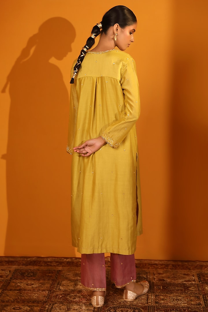 Yellow Chanderi Silk Kurta Set by Sitaraa at Pernia's Pop Up Shop