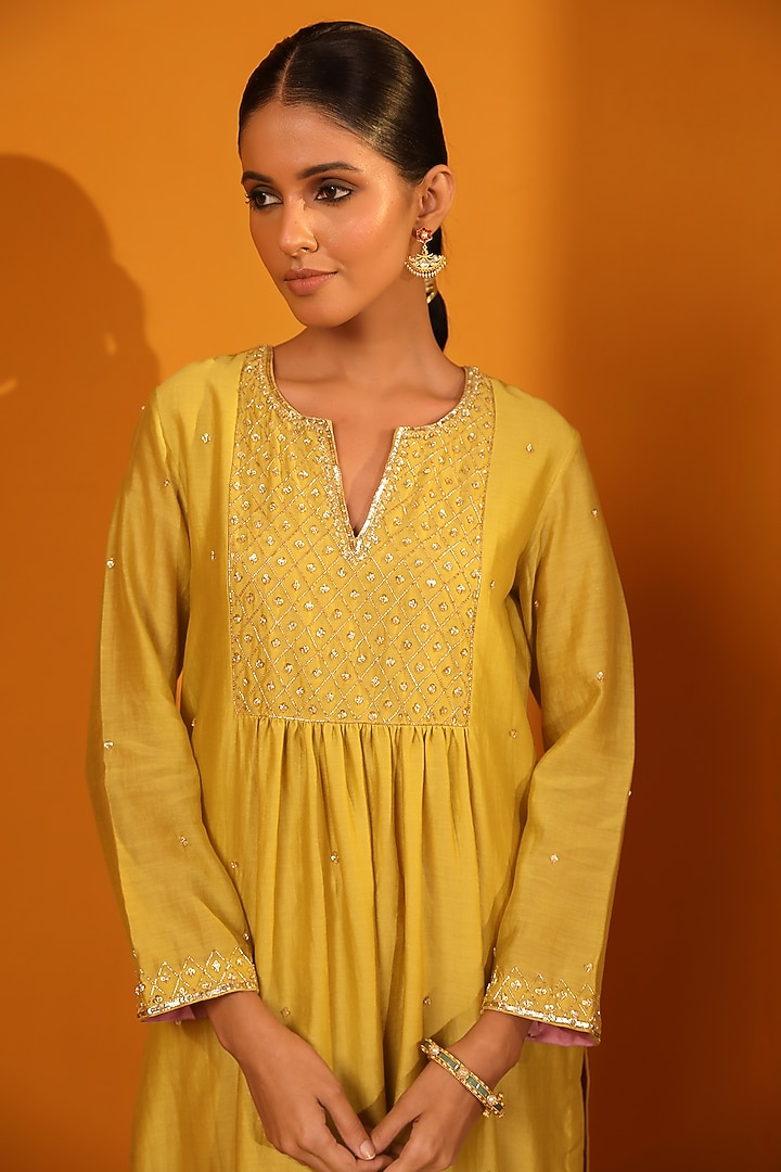 Yellow Chanderi Silk Kurta Set by Sitaraa at Pernia's Pop Up Shop