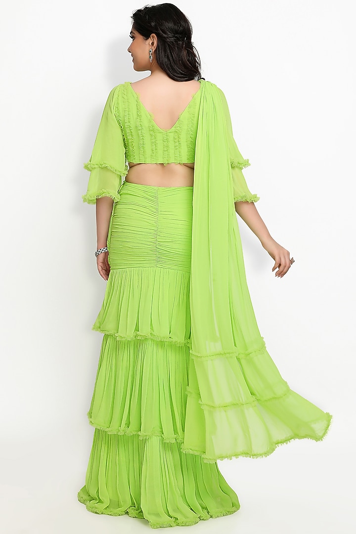 Neon Green Hand Embroidered Wedding Saree Set by Sanjana Thakur at Pernia's Pop Up Shop