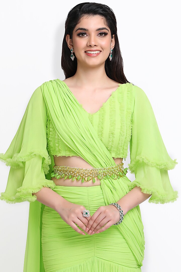 Neon Green Hand Embroidered Wedding Saree Set by Sanjana Thakur at Pernia's Pop Up Shop