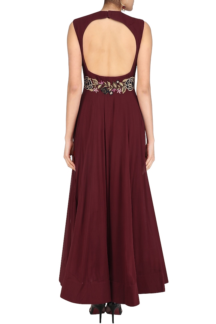 Maroon ruched anarkali gown with floral embroidered belt available only at Pernia's Pop Up Shop.