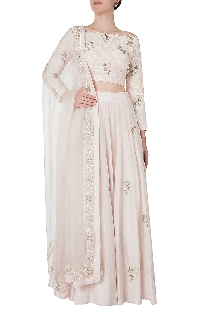 Pale pink embroidered Wedding Lehenga set by Shreya Jalan Mehta at Pernia's Pop Up Shop