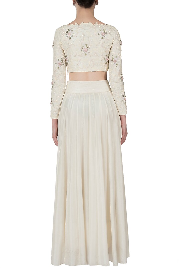 Ivory embroidered Wedding Lehenga set by Shreya Jalan Mehta at Pernia's Pop Up Shop