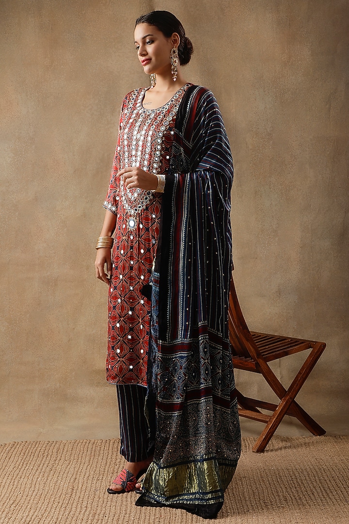 Tamarind Red Silk Tilla Hand Embroidered & Printed Kurta Set by Sheeshakari at Pernia's Pop Up Shop