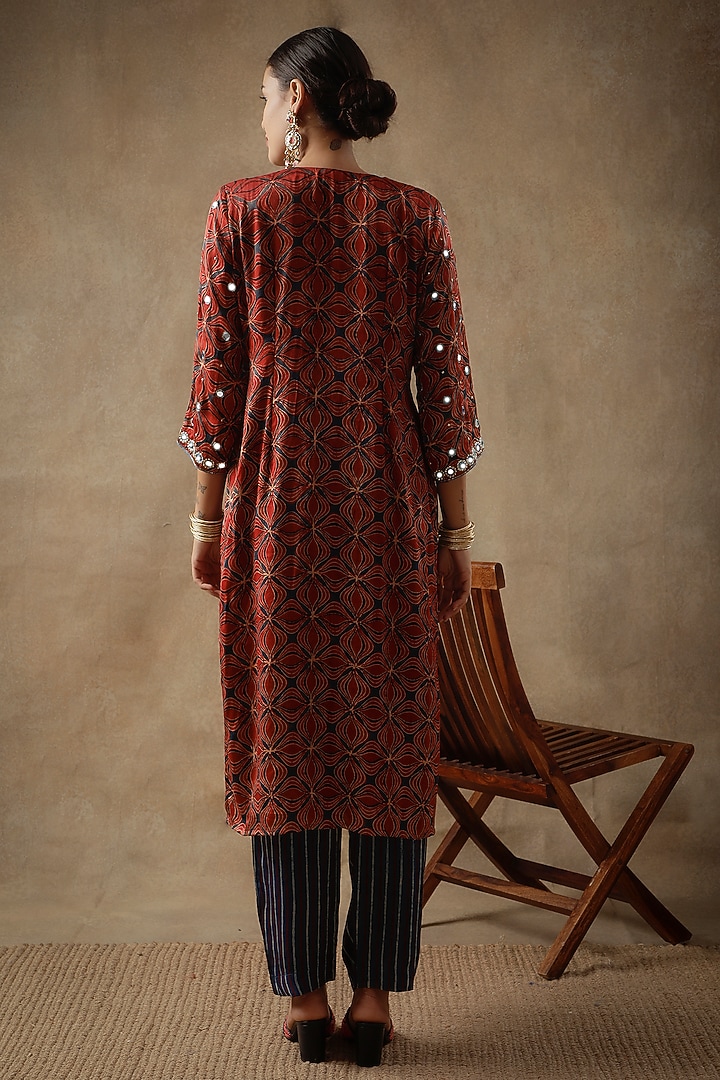 Tamarind Red Silk Tilla Hand Embroidered & Printed Kurta Set by Sheeshakari at Pernia's Pop Up Shop
