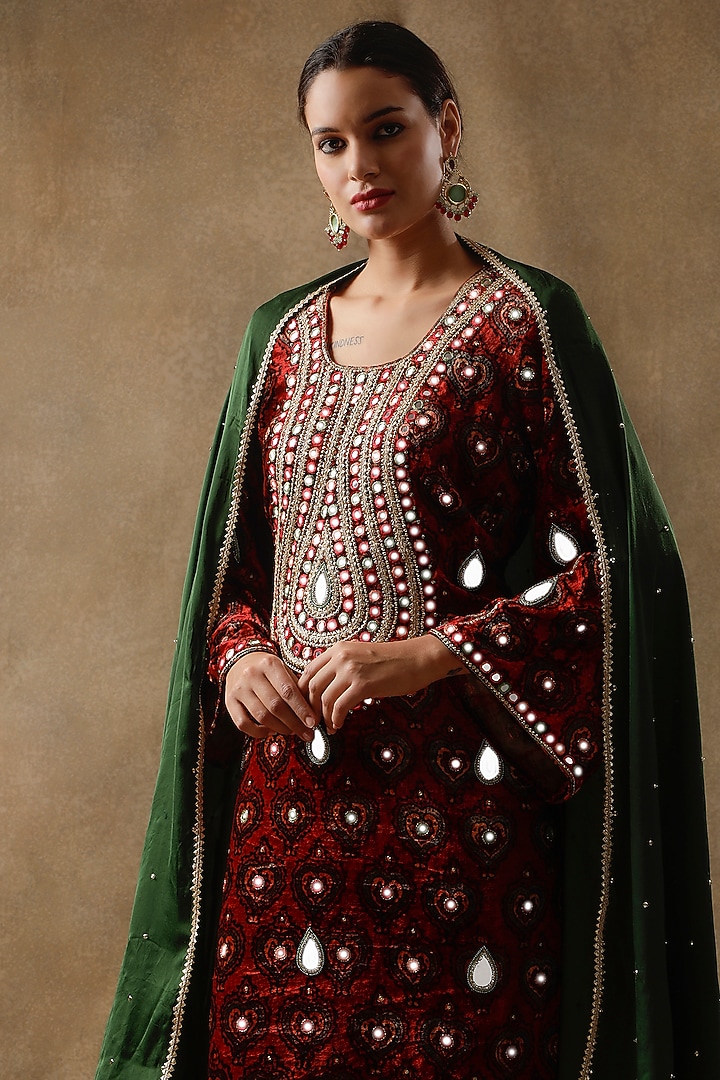 Ruby Red Velvet Resham Embroidered & Printed Kurta Set by Sheeshakari at Pernia's Pop Up Shop