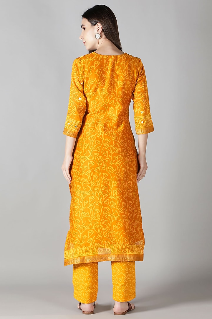 Marigold Yellow Silk & Cotton Printed Kurta Set by Sheeshakari at Pernia's Pop Up Shop