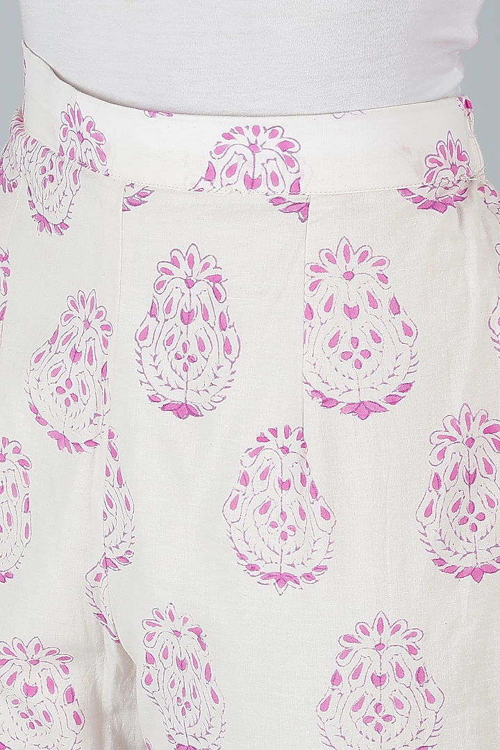 Pink Silk & Cotton Floral Printed Kurta Set by Sheeshakari at Pernia's Pop Up Shop