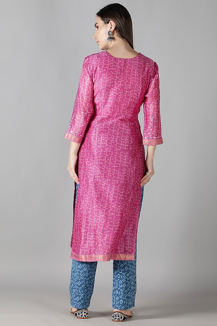 Carnation Pink Silk & Cotton Printed Kurta Set by Sheeshakari at Pernia's Pop Up Shop