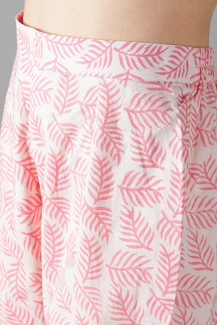 Blue Silk & Cotton Floral Printed Kurta Set by Sheeshakari at Pernia's Pop Up Shop