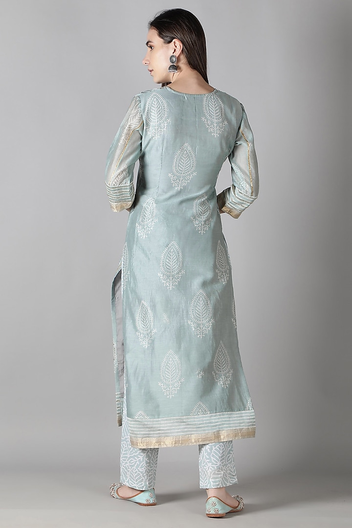 Metallic Grey Silk & Cotton Printed Kurta Set by Sheeshakari at Pernia's Pop Up Shop