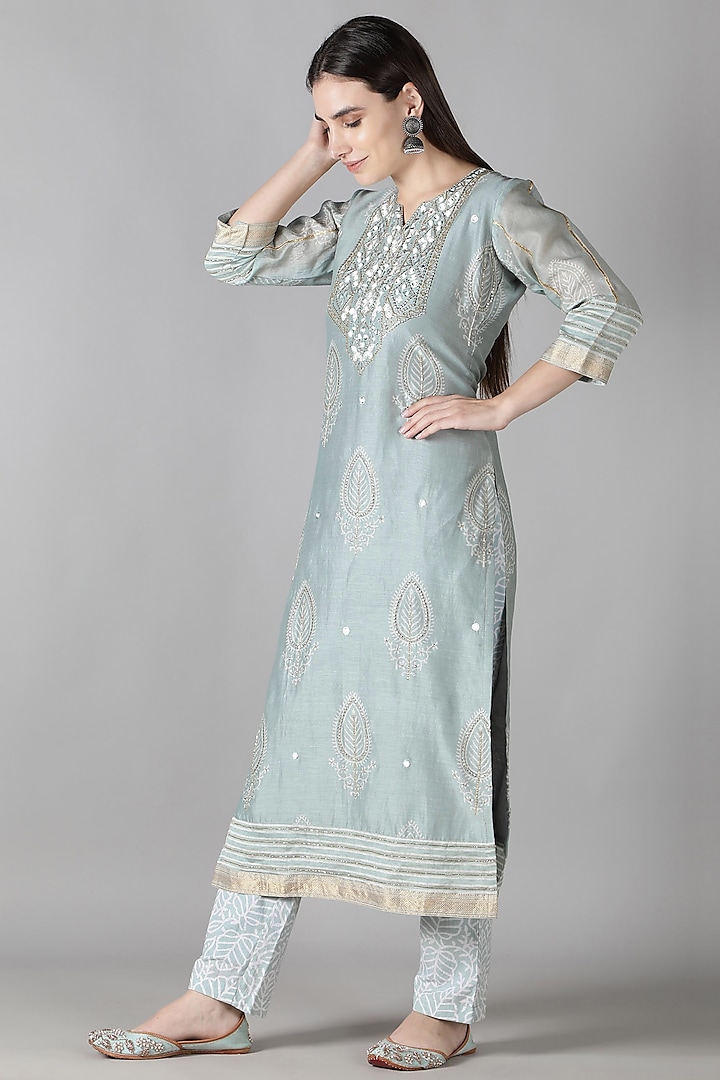 Metallic Grey Silk & Cotton Printed Kurta Set by Sheeshakari at Pernia's Pop Up Shop