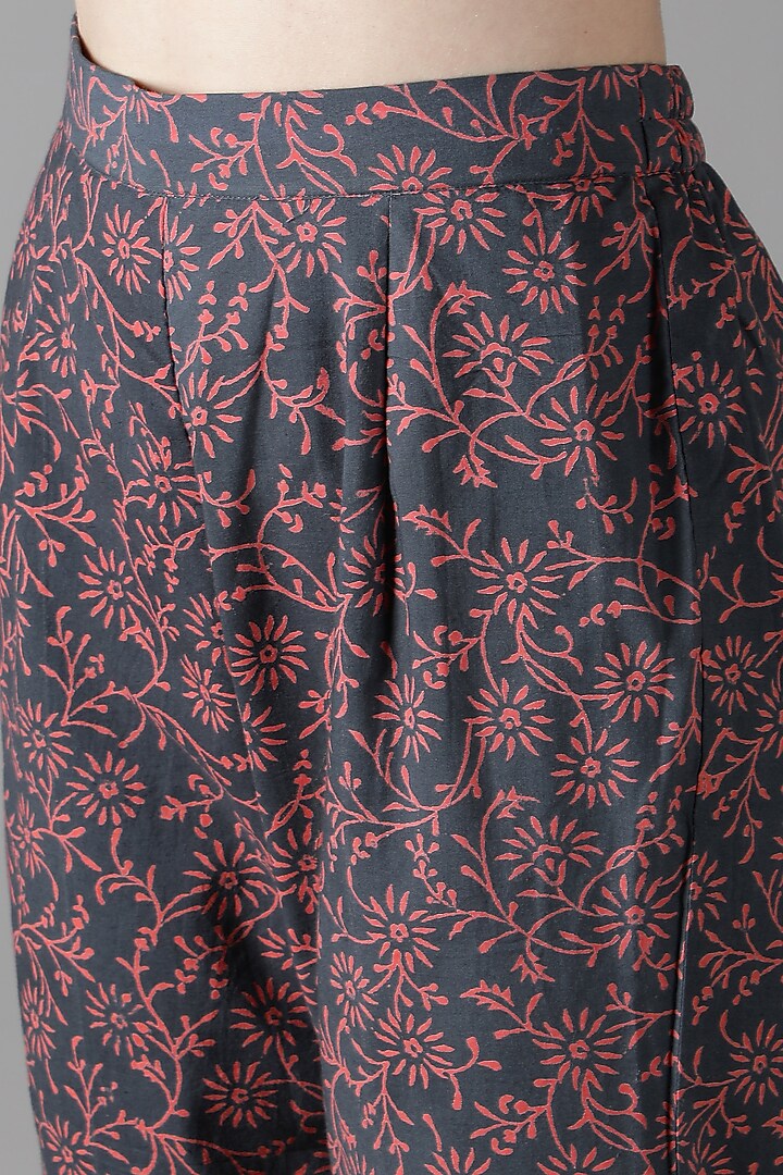 Coral Pink Silk & Cotton Printed Kurta Set by Sheeshakari at Pernia's Pop Up Shop