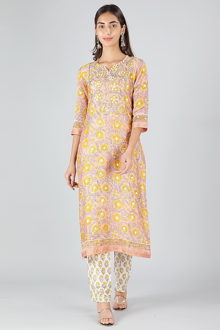 Peach Silk & Cotton Floral Printed Kurta Set by Sheeshakari at Pernia's Pop Up Shop