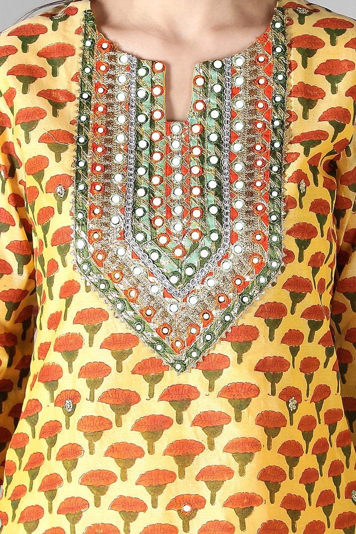 Yellow Silk & Cotton Printed Kurta Set by Sheeshakari at Pernia's Pop Up Shop