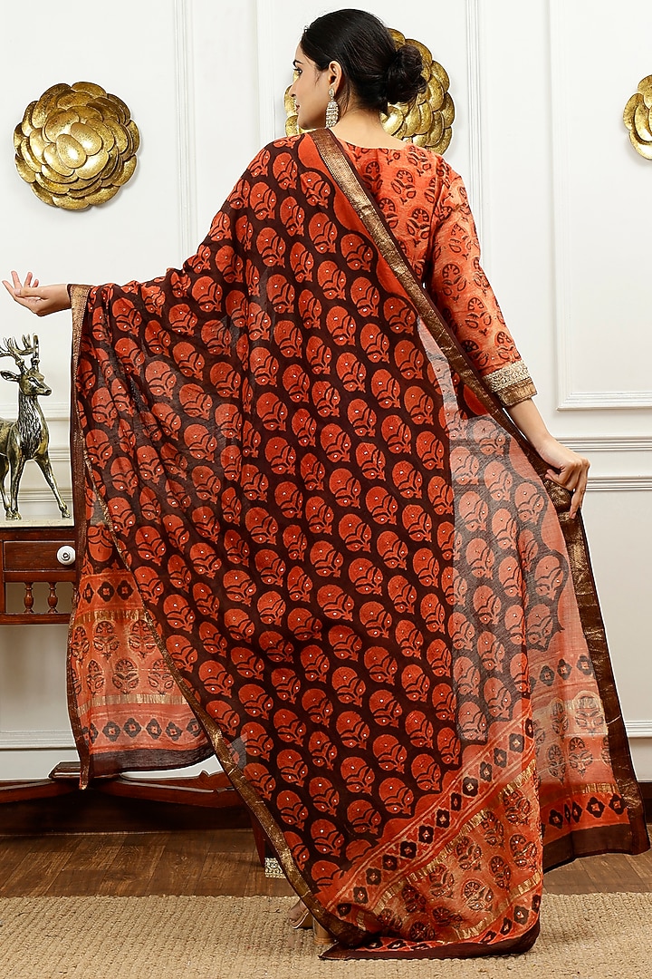 Burnt Orange Silk Hand Embroidered Kurta Set by Sheeshakari at Pernia's Pop Up Shop