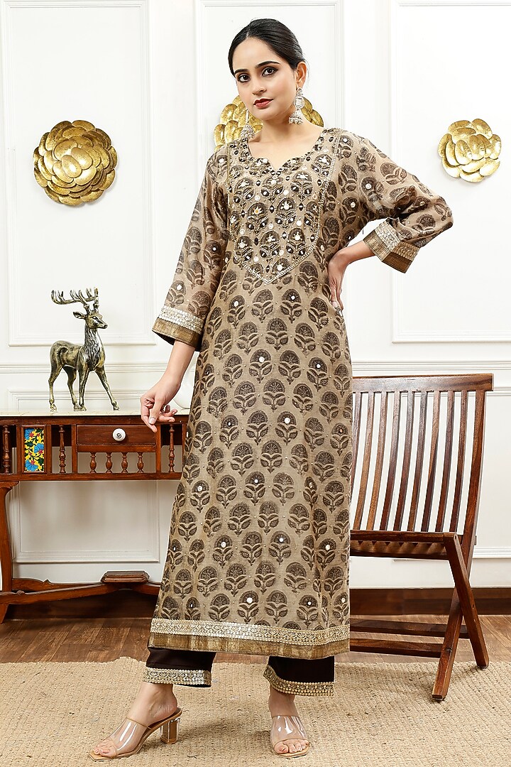 Brown Silk Hand Embroidered & Printed Kurta Set by Sheeshakari at Pernia's Pop Up Shop