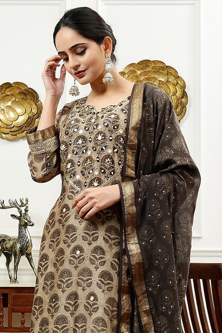Brown Silk Hand Embroidered & Printed Kurta Set by Sheeshakari at Pernia's Pop Up Shop