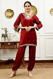 product-color-Maroon