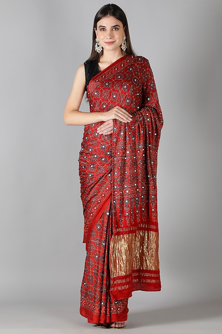 Red Silk Resham Hand Work Reception Saree Set by Sheeshakari at Pernia's Pop Up Shop