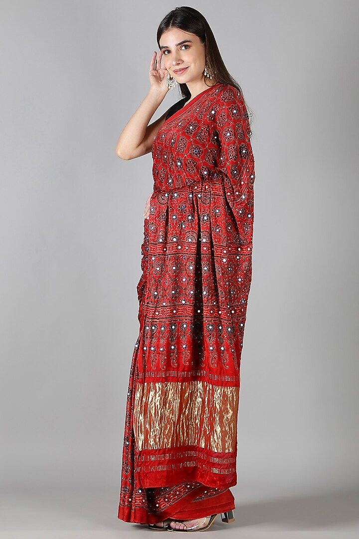 Red Silk Resham Hand Work Reception Saree Set by Sheeshakari at Pernia's Pop Up Shop