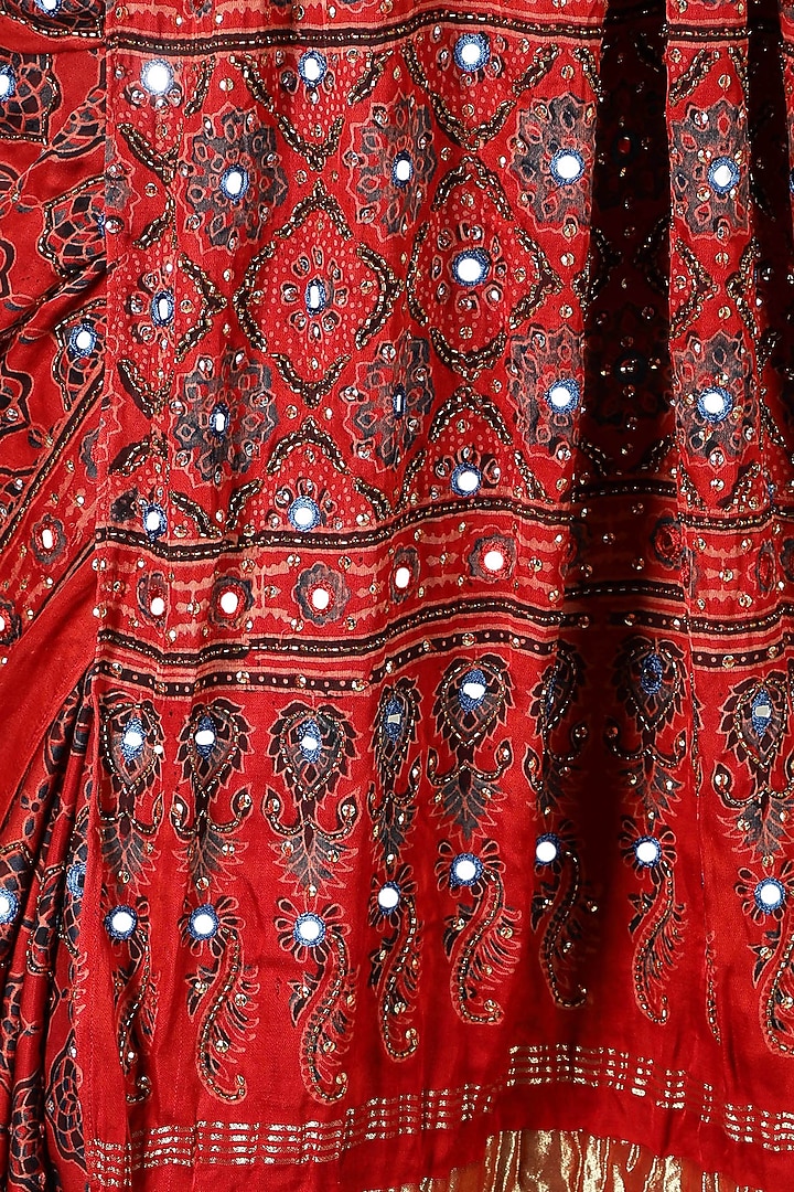 Red Silk Resham Hand Work Reception Saree Set by Sheeshakari at Pernia's Pop Up Shop