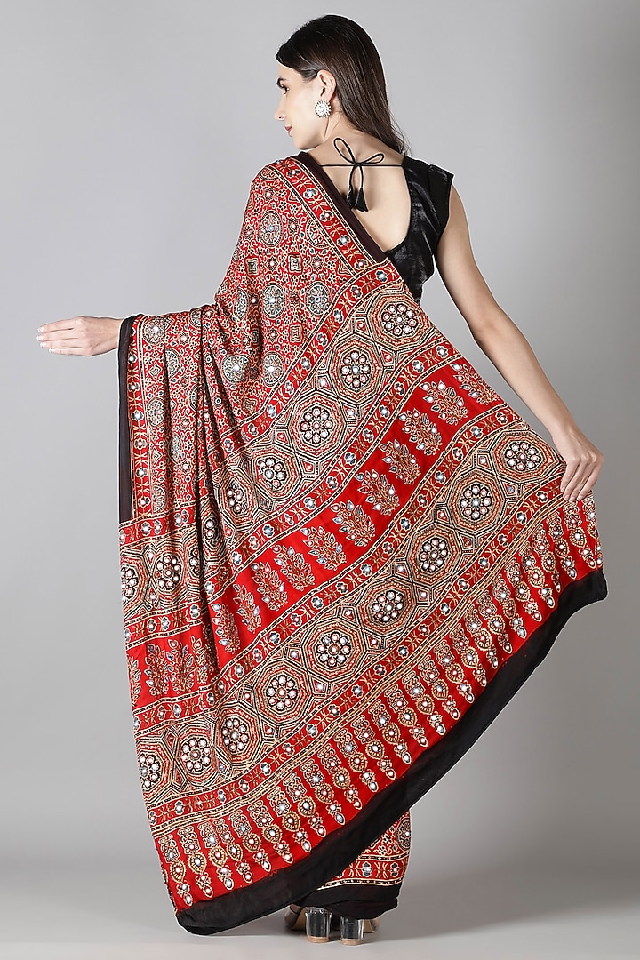 Red Silk Tikki Handwork Reception Saree Set by Sheeshakari at Pernia's Pop Up Shop
