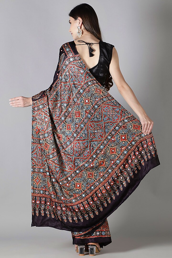 Black Silk Aari Work Reception Saree Set by Sheeshakari at Pernia's Pop Up Shop