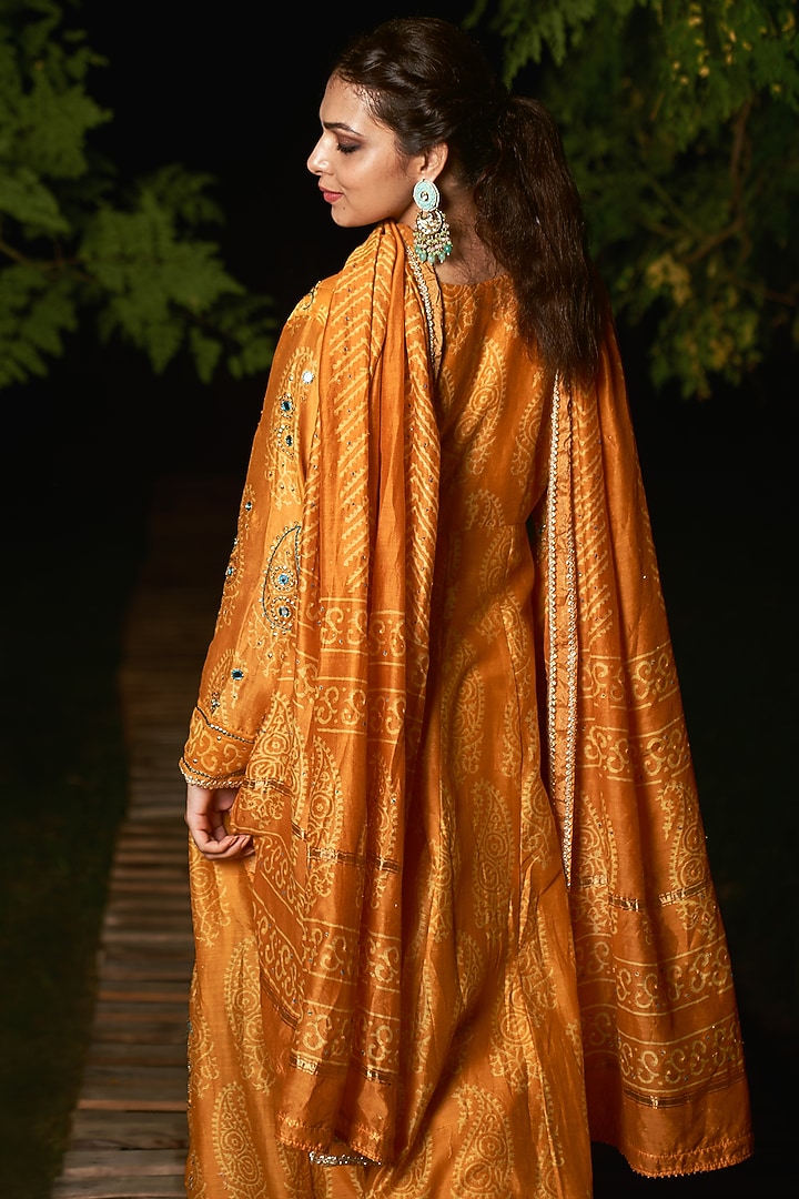Turmeric Yellow Silk Hand Embroidered Wedding Anarkali Set by Sheeshakari at Pernia's Pop Up Shop