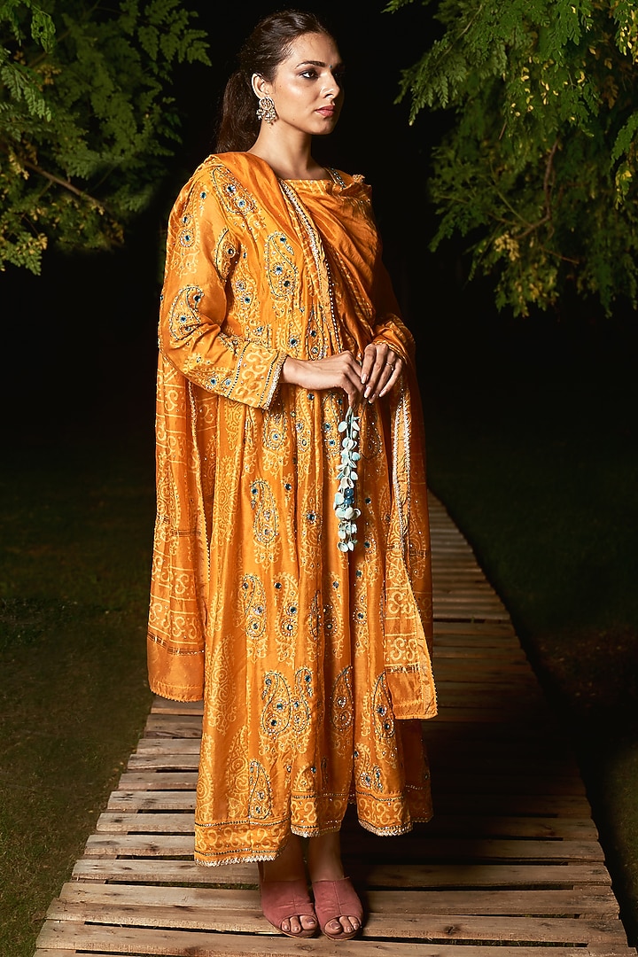 Turmeric Yellow Silk Hand Embroidered Wedding Anarkali Set by Sheeshakari at Pernia's Pop Up Shop