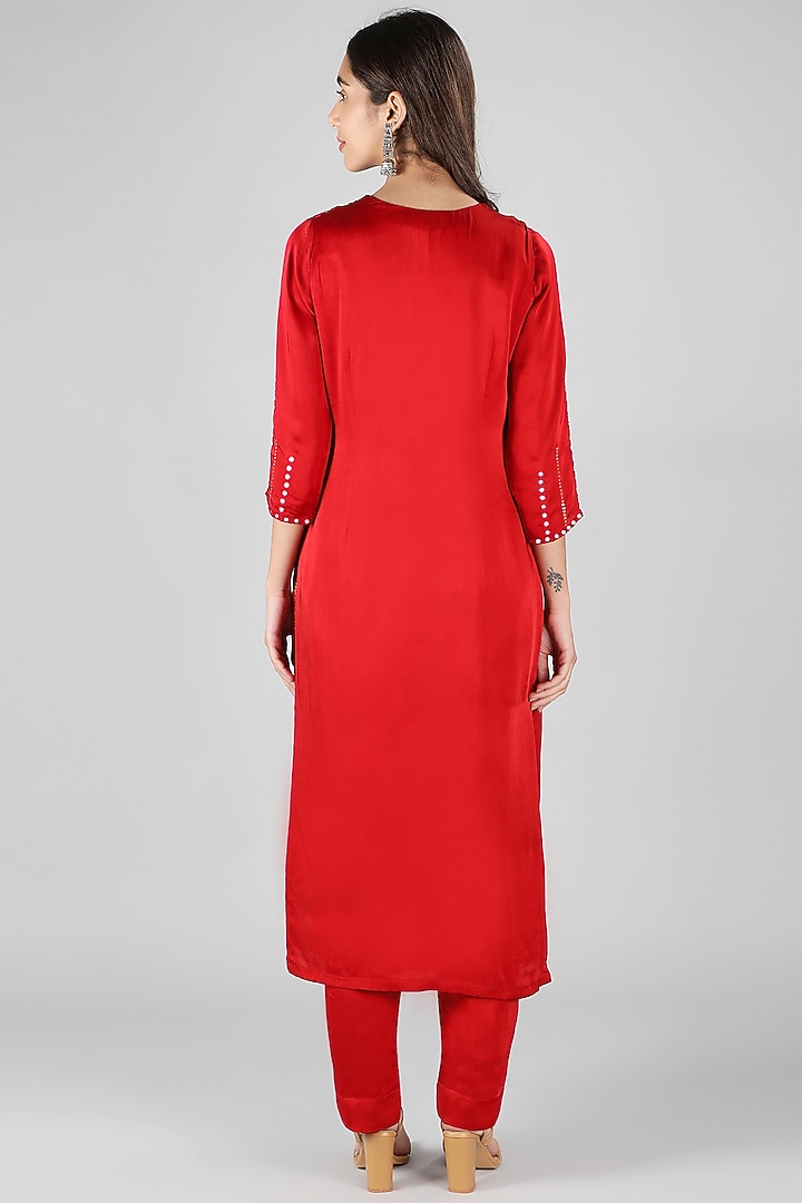 Crimson Red Silk Hand Embroidered Kurta Set by Sheeshakari at Pernia's Pop Up Shop