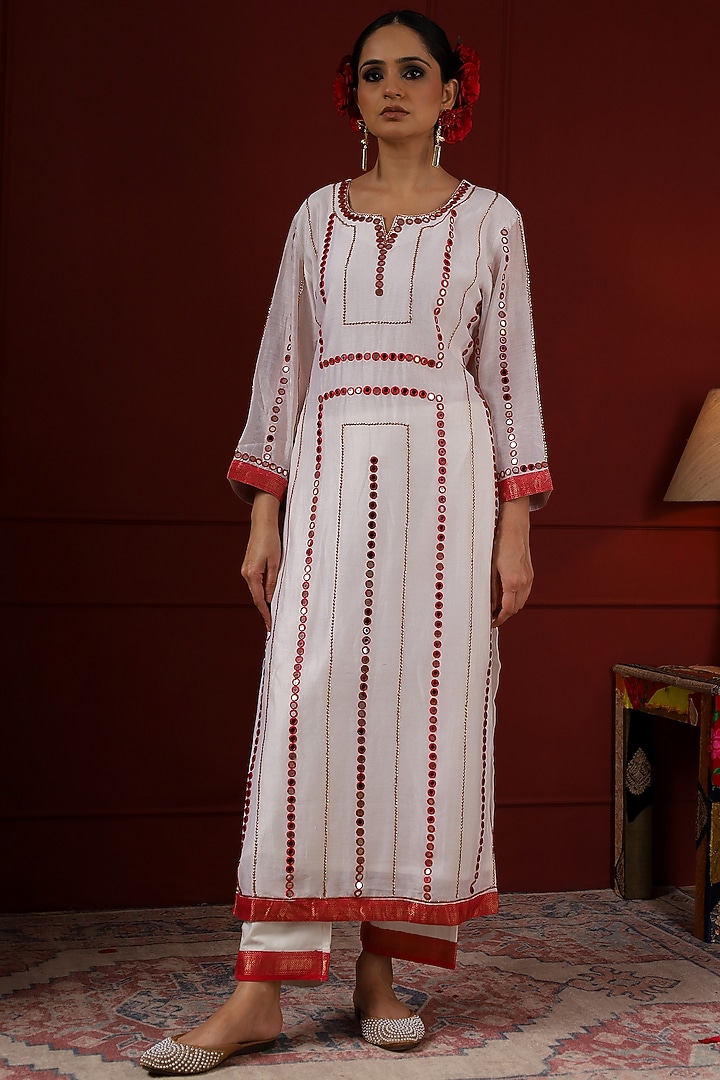 Pearl White & Red Silk Hand Embroidered Kurta Set by Sheeshakari at Pernia's Pop Up Shop