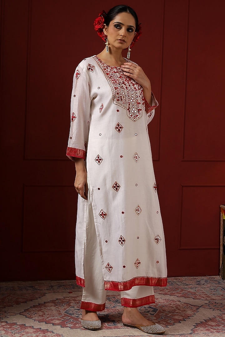 White & Red Silk Hand Embroidered Kurta Set by Sheeshakari at Pernia's Pop Up Shop