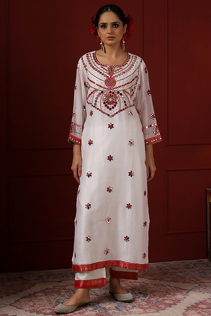 White & Red Silk Hand Embroidered Kurta Set by Sheeshakari at Pernia's Pop Up Shop