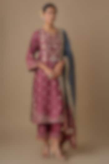 Burgundy Silk Hand Embroidered Kurta Set by Sheeshakari at Pernia's Pop Up Shop