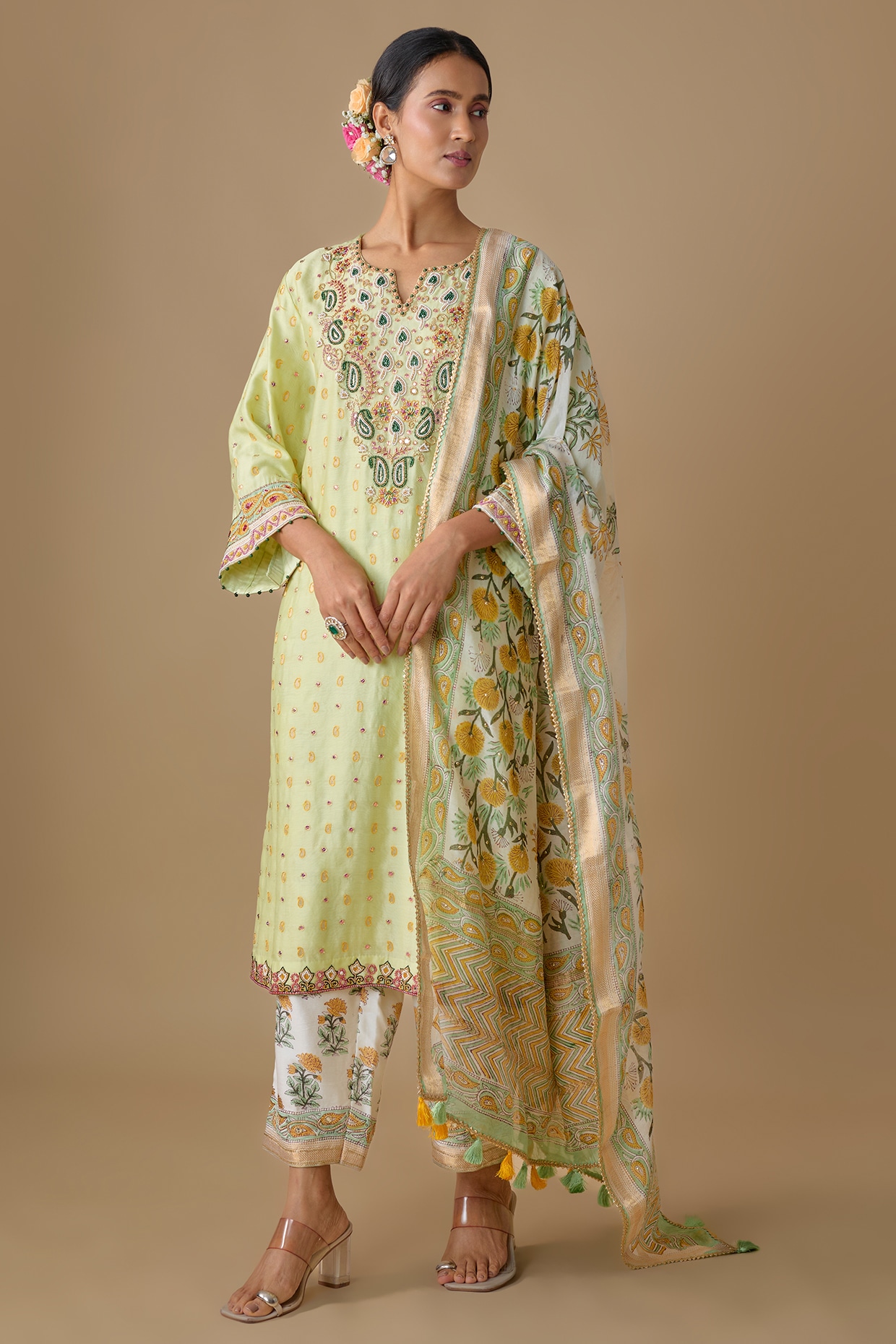 Sheeshakari Green Silk Hand Embroidered Kurta Set