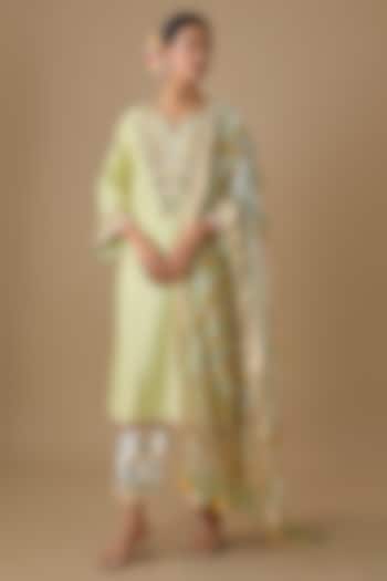 Green Silk Hand Embroidered Kurta Set by Sheeshakari at Pernia's Pop Up Shop