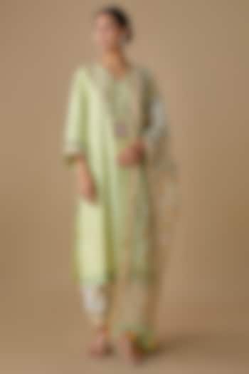 Green Silk Hand Embroidered Kurta Set by Sheeshakari at Pernia's Pop Up Shop