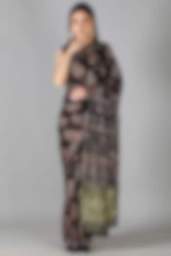 Black Silk Zari Work Reception Saree Set by Sheeshakari at Pernia's Pop Up Shop