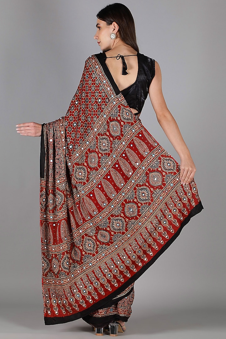 Red Silk Bead Handwork Wedding Saree Set by Sheeshakari at Pernia's Pop Up Shop