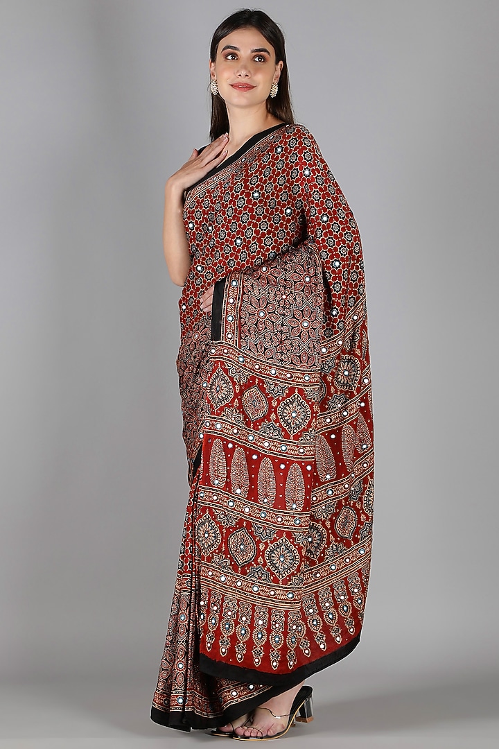 Red Silk Bead Handwork Wedding Saree Set by Sheeshakari at Pernia's Pop Up Shop
